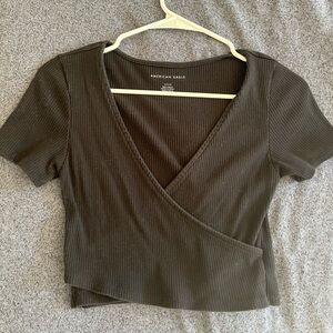 American Eagle Ribbed wrap black crop top